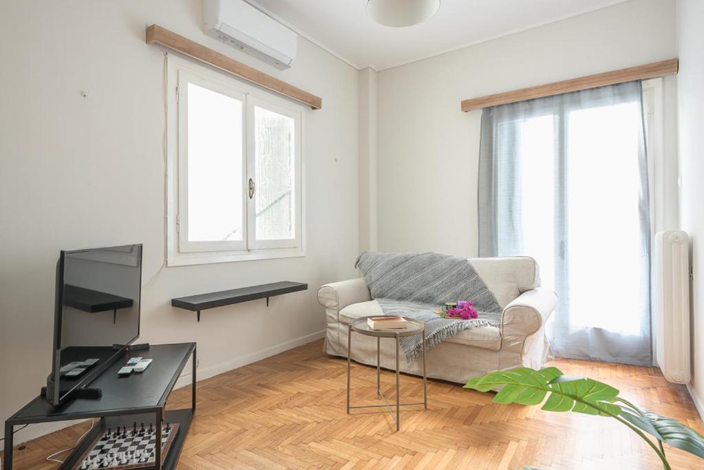 Pame Rentals - 2Bd Home, 4 Min To Acropolis Athena Bagian luar foto